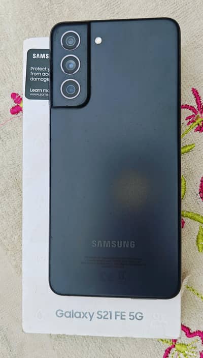Samsung S21 FE Non PTA, (8GB, 256GB)