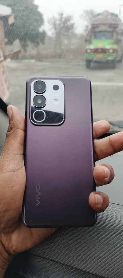 Vivo Y29