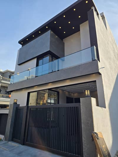 5.5 Marla Brand New Corner House for Sale in in Jade Extension, Park View City Lahore
