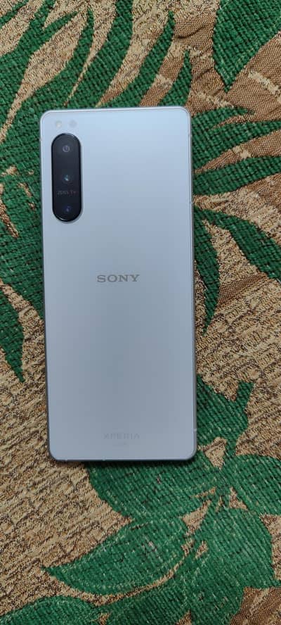 Sony Xperia 5 mark 4 full sim time