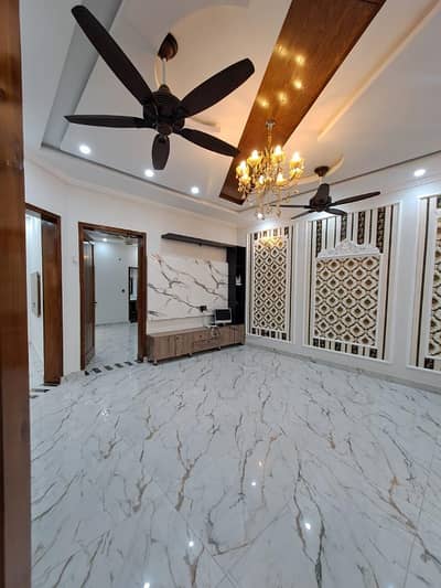 1 Kanal Portion Available For Rent