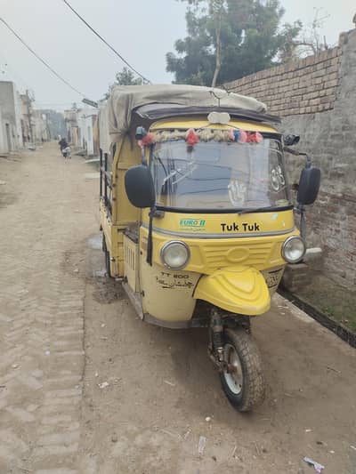 Tuk Tuk riksha good condition 200CC