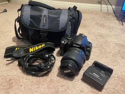 nikon D60 DSLR camera new with lens and accessories 03025271768
