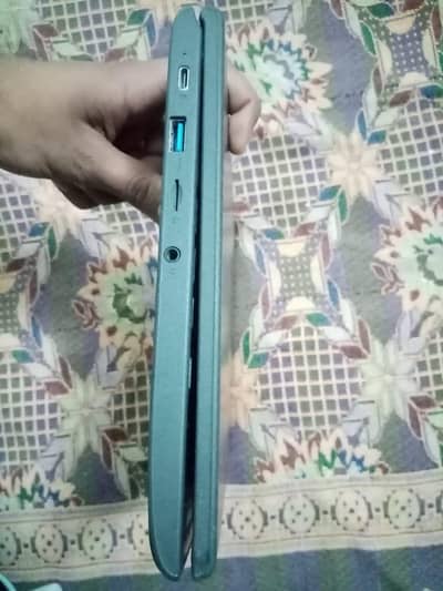 Lenovo Chromebook Urgent for sale