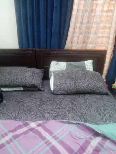 2singal bed for sale