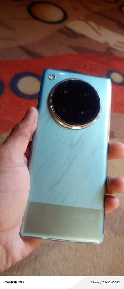 Zero 40 8/256 10/10 Condition Urgently sell. 10Month Warranty Ava