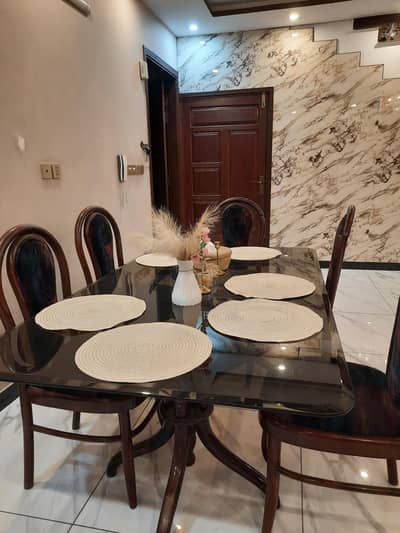 Dining Table in Sheesham Wood