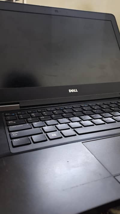 Dell latitude E5270