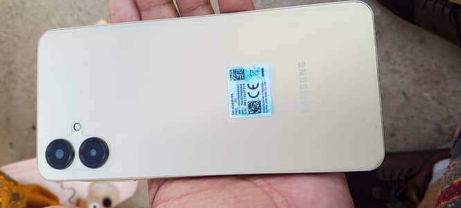 Samsung A06 128  gb for sell only 1.5 month used   everything ok