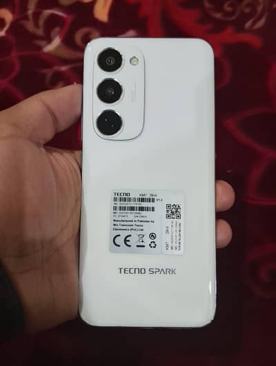 Tecno spark 40 pro plus