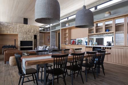 Top Notch Location 1000 Yards Bungalow For Sale Situated In Close Proximity To Karsaz And Shahra-E-Faisal In A Quite And Peaceful Street | KDA Scheme 1A / Extension