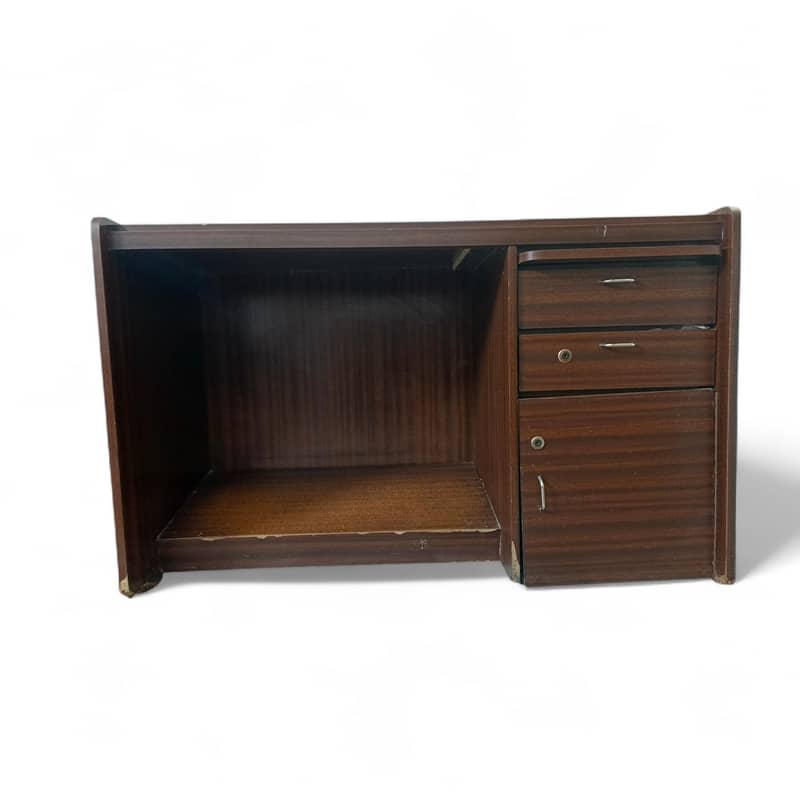 Solid Work/Study Desk with Built-in Storage 2