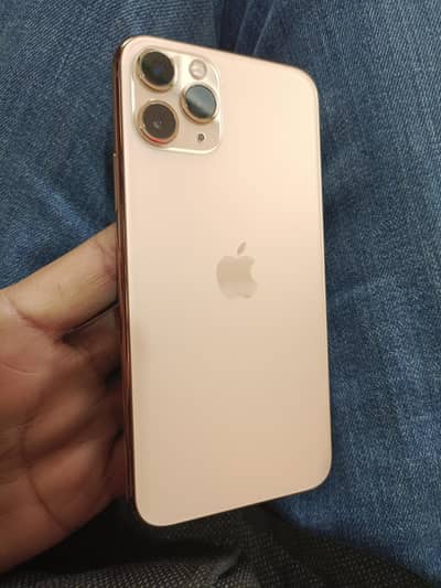 one hand phone use 78% battery health no open no repair no any fault