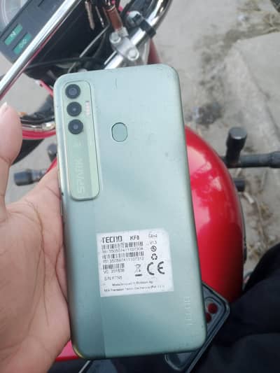 Tecno Spark 7 pro 4/64