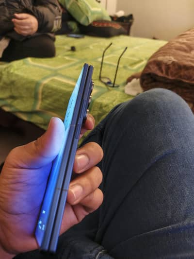 z fold 7 256 blue just opened box never used