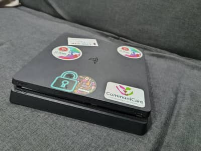 Sony Playstation 4 (1TB)