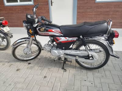 2025 model Black 1st Copy