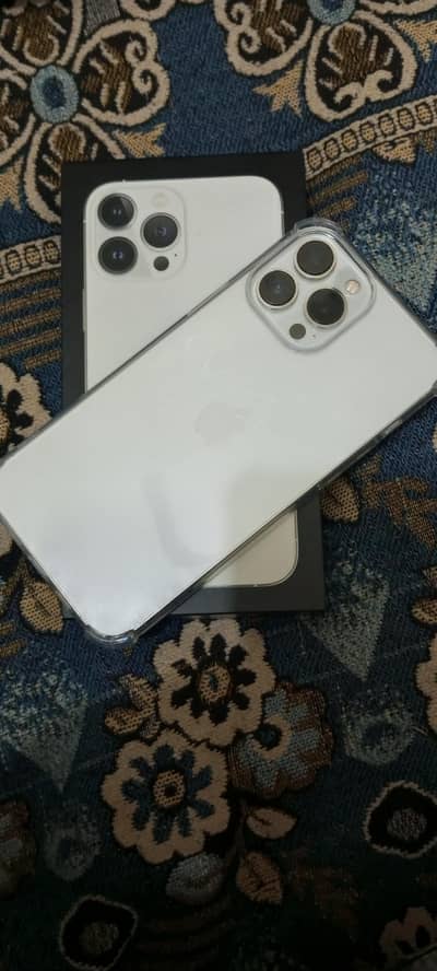 iphone 13pro mux factory unlock 256 gb battery health 95 box ka sat ha