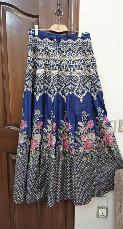 Charizma Lehnga for sale unused urgent