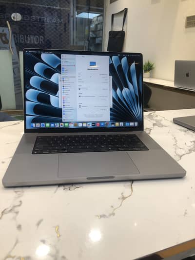 Macebook pro M1 2021 16inches spacegray
