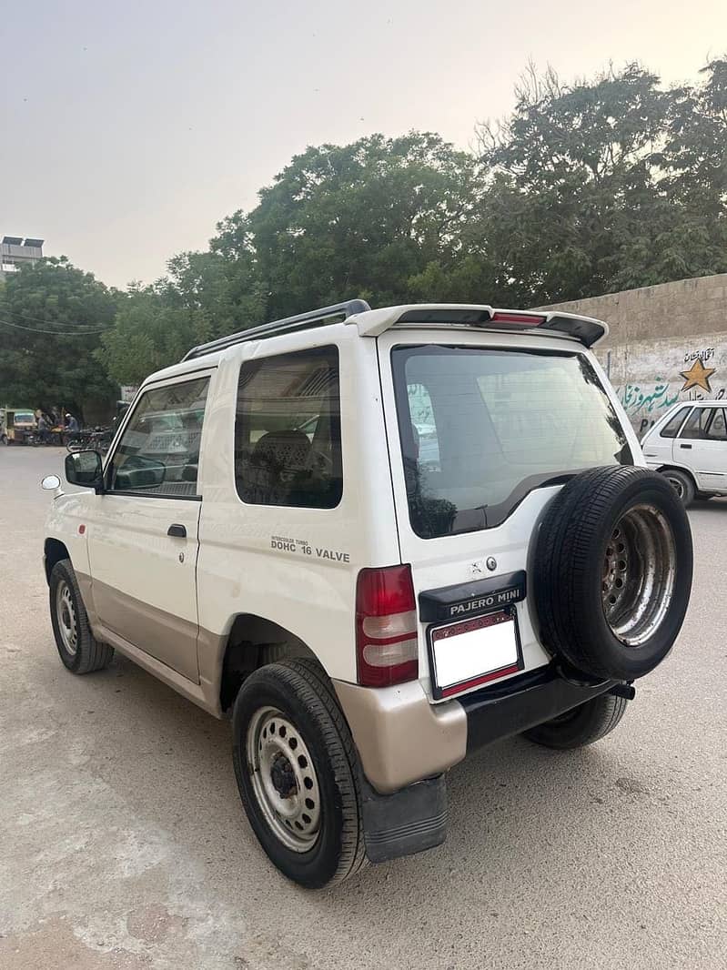 Pajero mini 4