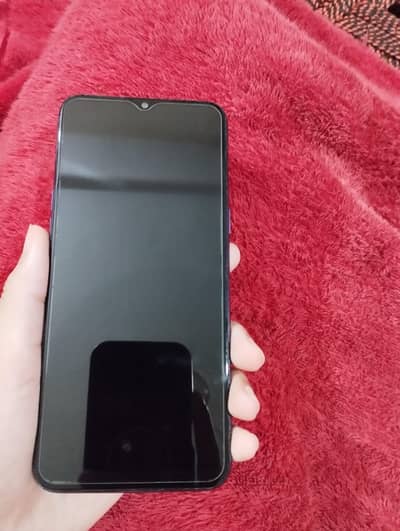 Realme 5 - 4GB RAM - 64GB STORAGE - GOOD CONDITION
