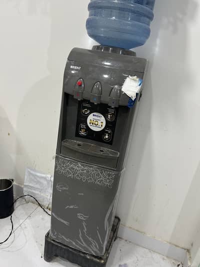 Orient water dispenser