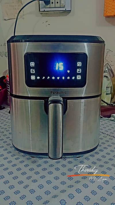 Airfryer 10 liter 1 month new condition like new