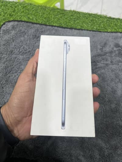 iphone apple 17 Air / 256gb / sky blue / NA / sim locked