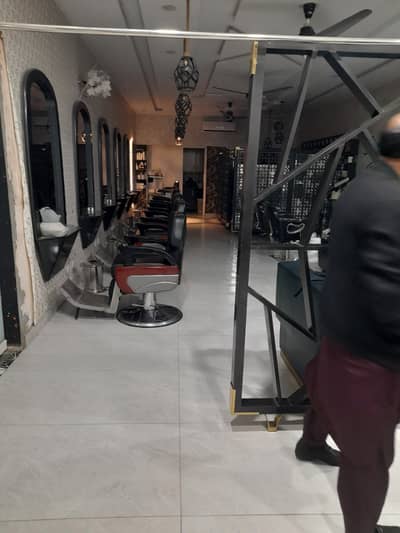 15 marla commercial haal for rent