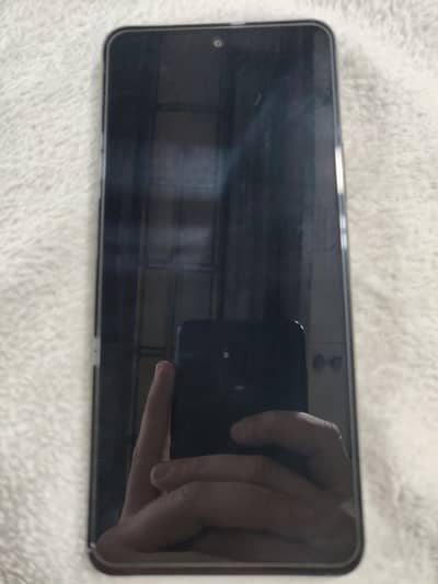 Vivo y29 256gb storage 8+8 ram