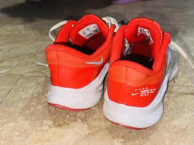 Genuine Nike Shoes | Original Pair with Minor Defect. Size no. 6,7