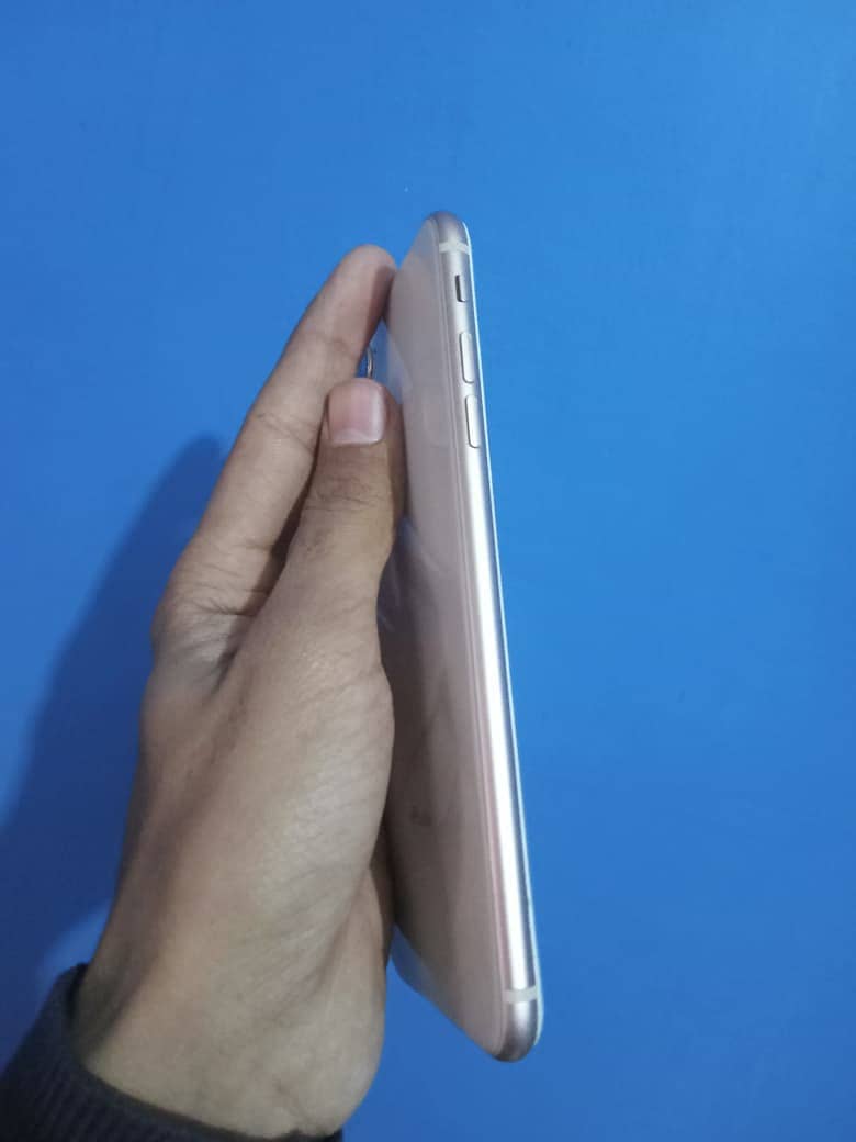 Apple iPhone 8 Plus 2