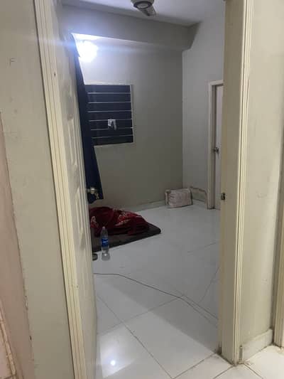 Flat Of 650 Square Feet In Al-Ghafoor Grande Tower For rent