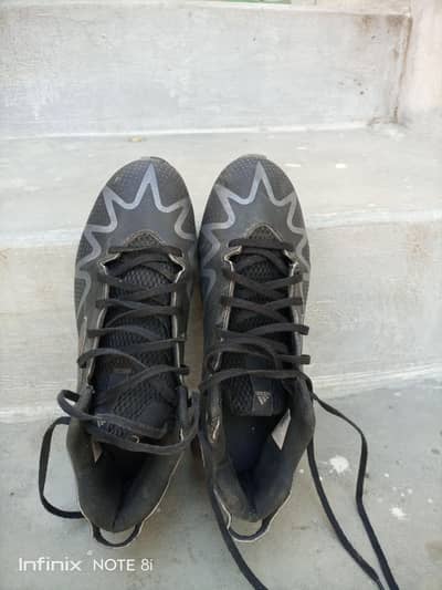 FOOTBALL SHOES