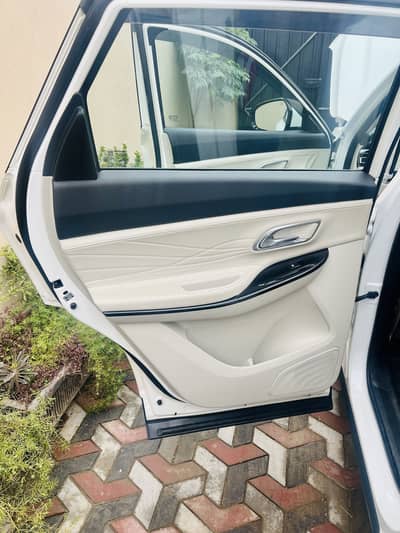 It’s Oshan X7 comfort 7seater