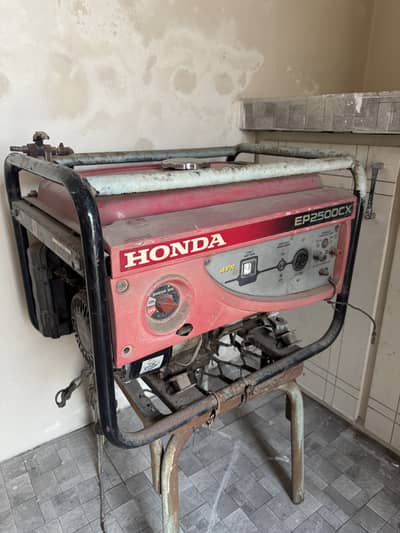Honda EP2500CX Generator with stand