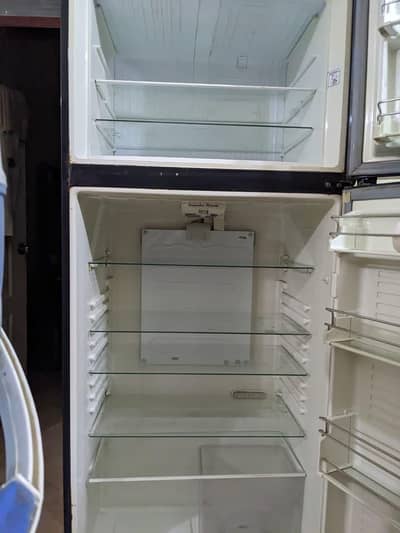 Refrigerator NOT WORKING -03332175236