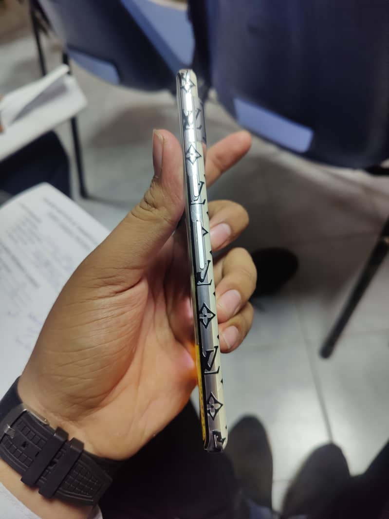 Google pixel 7 pro 8