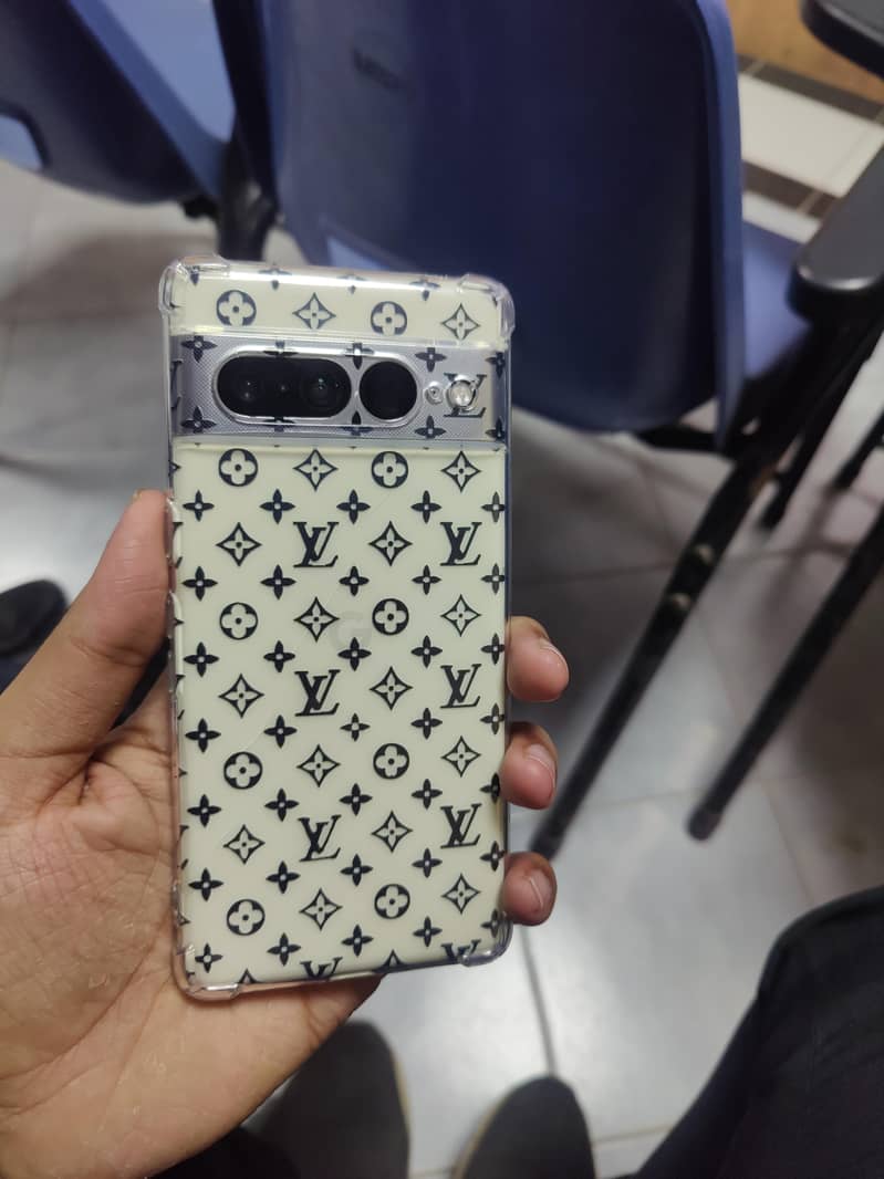 Google pixel 7 pro 14