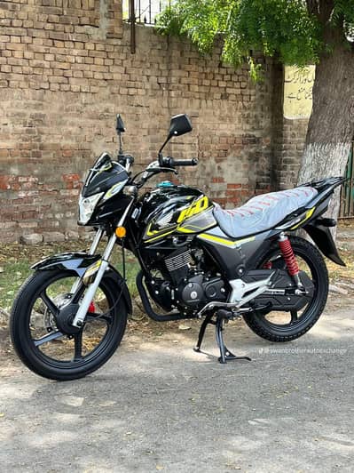 HONDA CB150f, NEW 10/10, BLACK