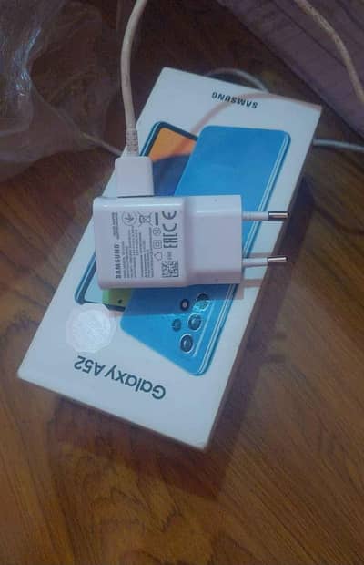 Samsung A52 mobile for sell