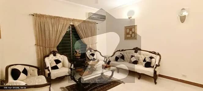 Immaculate Condition 14 Marla 4 Bedroom Renovated SD House For Sale In Sector A Askari 11.