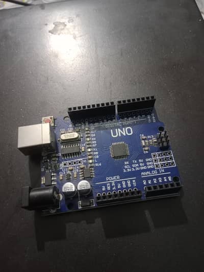 Arduino Uno R3/ Arduino board/ Original, Like New, One-Time Used
