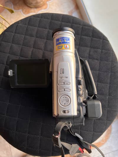 JVC Camcorder GR-SXM260U VHS VHS-C Digital Video Camera 700x Zoom