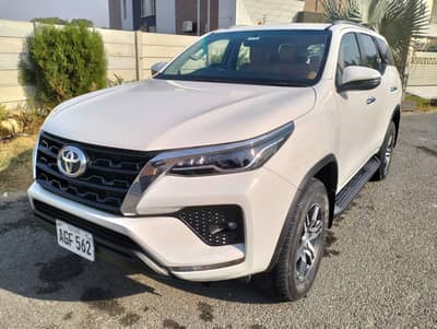 Toyota fortuner, Kia sportage, Honda civic without driver available