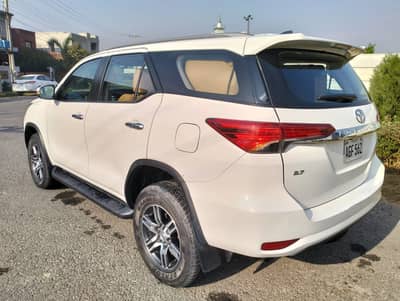 Toyota fortuner, Kia sportage, Honda civic without driver available