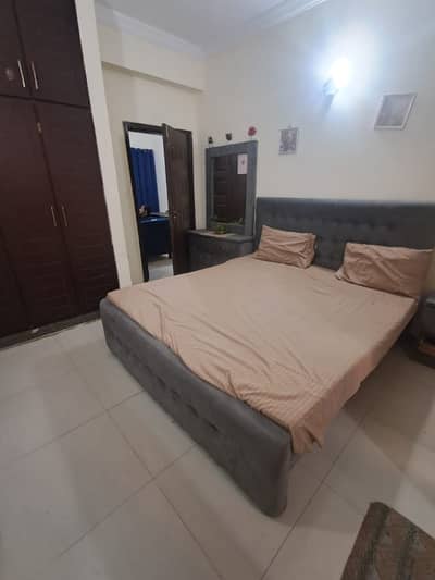 1 Bed Farninsh Apartment available