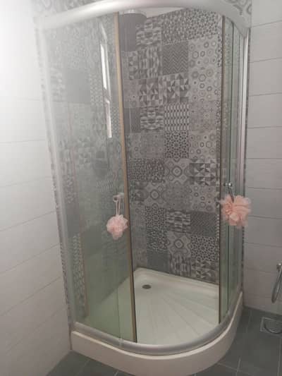 shower cabin10/9 excellent condition