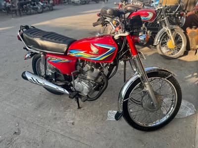 Honda 125 best condition no work required boi metric on spot